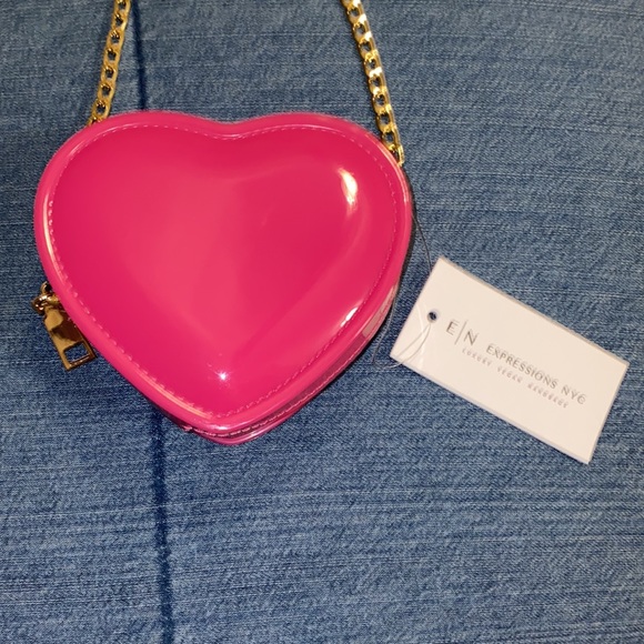 ***SOLD***Expressions NYC Luxury Vegan Handbags - fuchsia heart - Picture 2 of 8